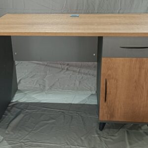 High-Quality Customized Office Table